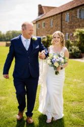bride and father